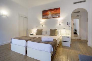 Neomagna Madrid | Madrid | Fotos 24